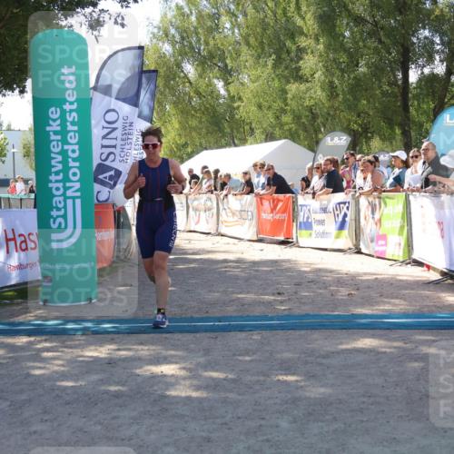 07.09.2025 - 19. Norderstedt Triathlon Zöllner http://msf.ph/oto/8783388 07.09.2025 13:04:34 Ziel 216, 1339 meine-sportfotos.de