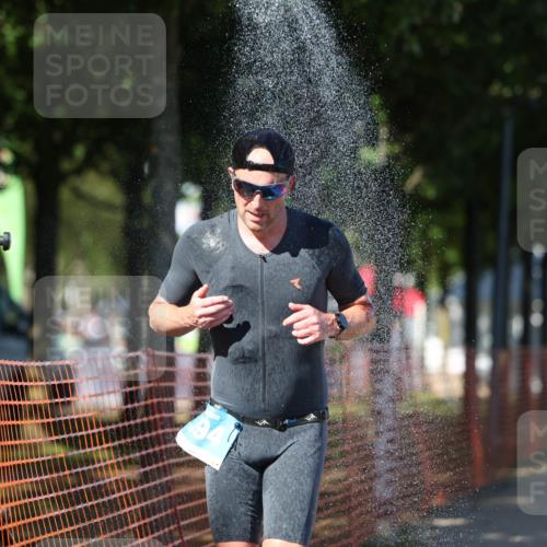 07.09.2025 - 19. Norderstedt Triathlon Michael Strokosch http://msf.ph/oto/8783389 07.09.2025 15:16:38 Laufen 394, 993 meine-sportfotos.de