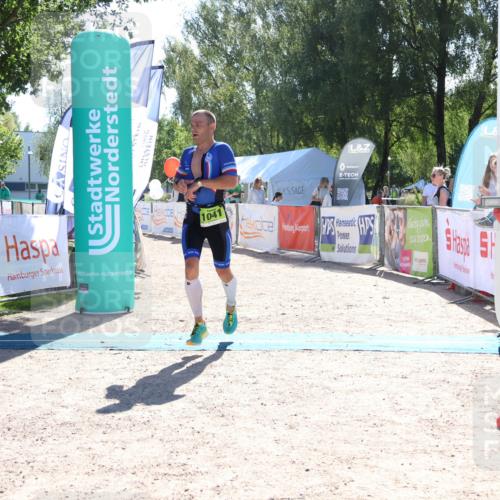 07.09.2025 - 19. Norderstedt Triathlon Zöllner http://msf.ph/oto/8783391 07.09.2025 15:11:37 Ziel 1041 meine-sportfotos.de