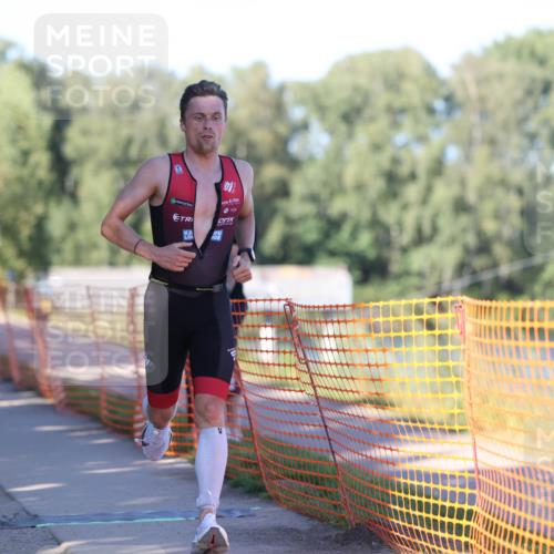 07.09.2025 - 19. Norderstedt Triathlon Michael Strokosch http://msf.ph/oto/8783423 07.09.2025 16:12:03 Laufen 492, 498, 506, 522, 1593 meine-sportfotos.de