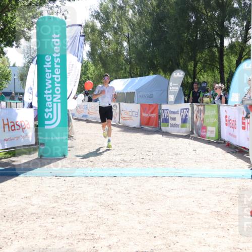 07.09.2025 - 19. Norderstedt Triathlon Zöllner http://msf.ph/oto/8783441 07.09.2025 15:11:57 Ziel 1421 meine-sportfotos.de