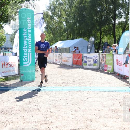 07.09.2025 - 19. Norderstedt Triathlon Zöllner http://msf.ph/oto/8783488 07.09.2025 15:13:08 Ziel 1467 meine-sportfotos.de