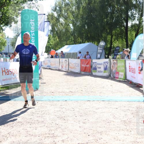 07.09.2025 - 19. Norderstedt Triathlon Zöllner http://msf.ph/oto/8783505 07.09.2025 15:13:09 Ziel 1467 meine-sportfotos.de