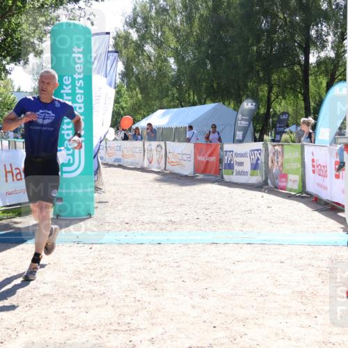 07.09.2025 - 19. Norderstedt Triathlon Zöllner http://msf.ph/oto/8783510 07.09.2025 15:13:09 Ziel 1467 meine-sportfotos.de