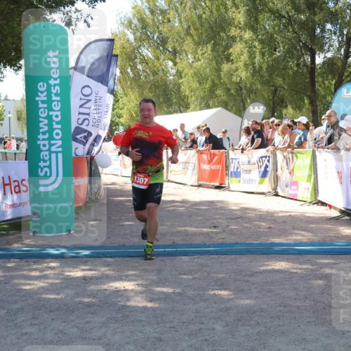 07.09.2025 - 19. Norderstedt Triathlon Zöllner http://msf.ph/oto/8783511 07.09.2025 13:05:02 Ziel 1307 meine-sportfotos.de
