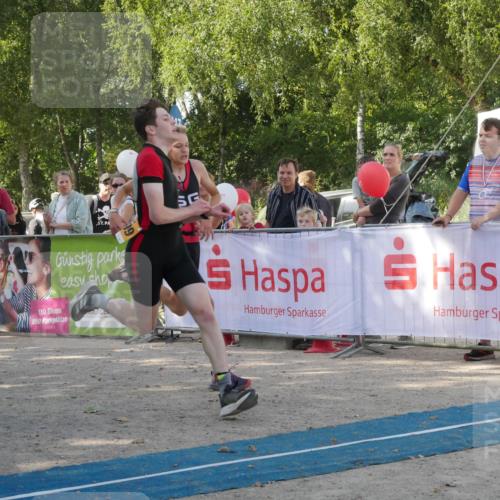 07.09.2025 - 19. Norderstedt Triathlon Zöllner http://msf.ph/oto/8783563 07.09.2025 11:57:41 Ziel 1162, 1199 meine-sportfotos.de