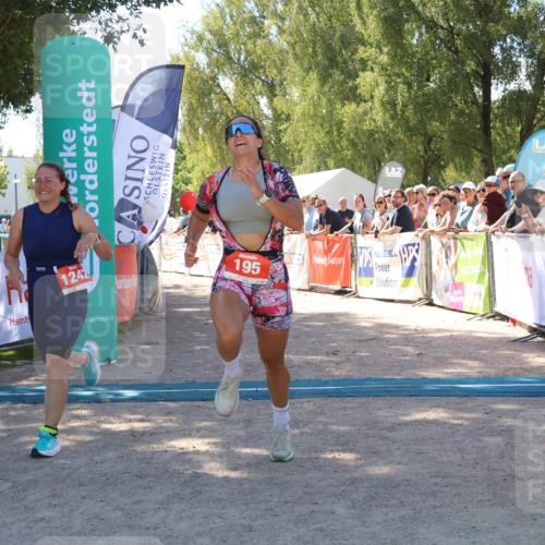 07.09.2025 - 19. Norderstedt Triathlon Zöllner http://msf.ph/oto/8783578 07.09.2025 13:05:16 Ziel 195, 1242 meine-sportfotos.de