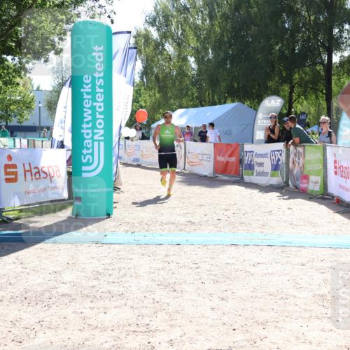 07.09.2025 - 19. Norderstedt Triathlon Zöllner http://msf.ph/oto/8783581 07.09.2025 15:14:27 Ziel 1006 meine-sportfotos.de