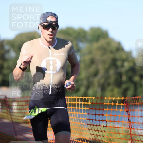 07.09.2025 - 19. Norderstedt Triathlon Michael Strokosch http://msf.ph/oto/8783584 07.09.2025 16:12:21 Laufen 510, 1489, 1508 meine-sportfotos.de