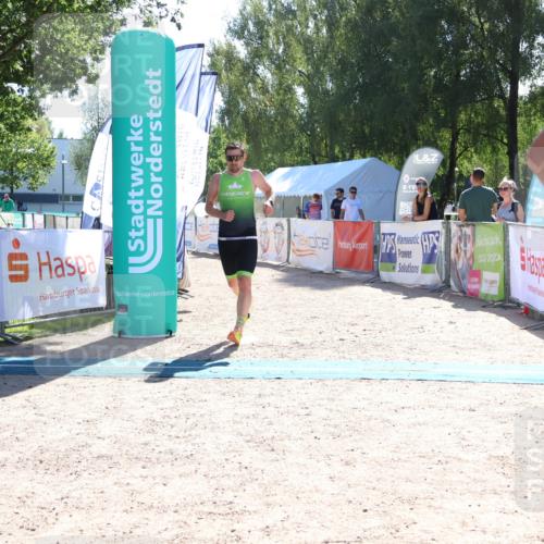 07.09.2025 - 19. Norderstedt Triathlon Zöllner http://msf.ph/oto/8783613 07.09.2025 15:14:28 Ziel 1006 meine-sportfotos.de