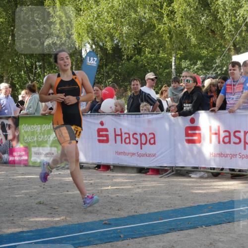 07.09.2025 - 19. Norderstedt Triathlon Zöllner http://msf.ph/oto/8783618 07.09.2025 11:58:19 Ziel 1179, 1186, 1211 meine-sportfotos.de