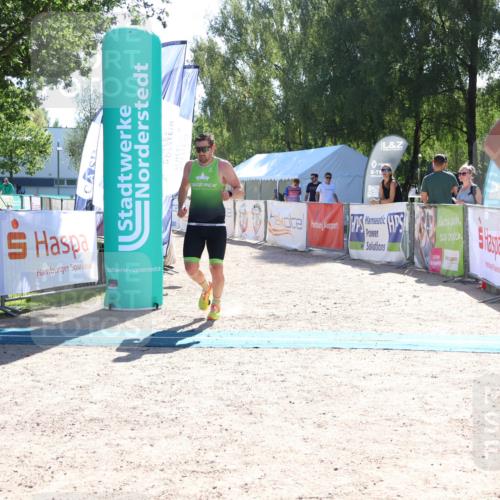 07.09.2025 - 19. Norderstedt Triathlon Zöllner http://msf.ph/oto/8783621 07.09.2025 15:14:28 Ziel 1006 meine-sportfotos.de