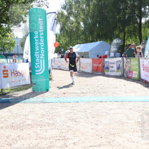 07.09.2025 - 19. Norderstedt Triathlon Zöllner http://msf.ph/oto/8783645 07.09.2025 15:14:36 Ziel 969 meine-sportfotos.de