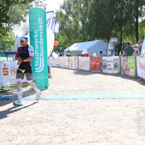 07.09.2025 - 19. Norderstedt Triathlon Zöllner http://msf.ph/oto/8783700 07.09.2025 15:14:38 Ziel 969 meine-sportfotos.de