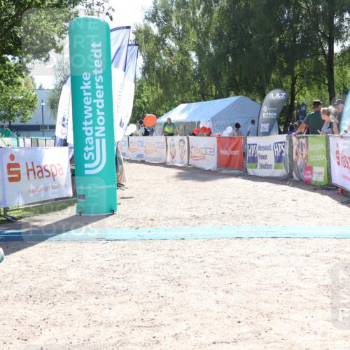 07.09.2025 - 19. Norderstedt Triathlon Zöllner http://msf.ph/oto/8783708 07.09.2025 15:14:39 Ziel 969 meine-sportfotos.de
