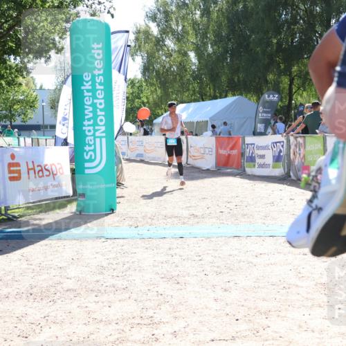07.09.2025 - 19. Norderstedt Triathlon Zöllner http://msf.ph/oto/8783716 07.09.2025 15:14:42 Ziel 388, 969 meine-sportfotos.de