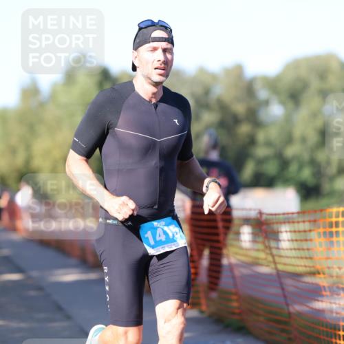 07.09.2025 - 19. Norderstedt Triathlon Michael Strokosch http://msf.ph/oto/8783720 07.09.2025 16:12:43 Laufen 483, 897, 1415 meine-sportfotos.de