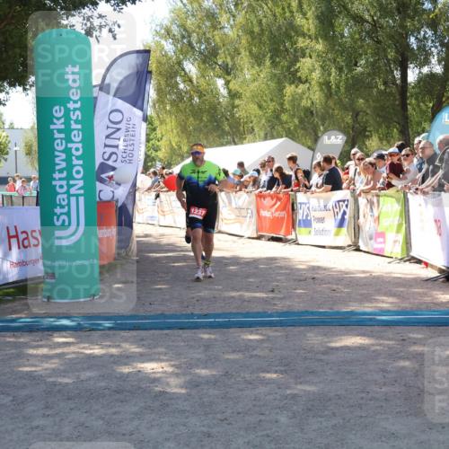 07.09.2025 - 19. Norderstedt Triathlon Zöllner http://msf.ph/oto/8783803 07.09.2025 13:06:21 Ziel 1237, 1260, 1296 meine-sportfotos.de