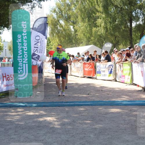 07.09.2025 - 19. Norderstedt Triathlon Zöllner http://msf.ph/oto/8783811 07.09.2025 13:06:22 Ziel 1237, 1260, 1296 meine-sportfotos.de