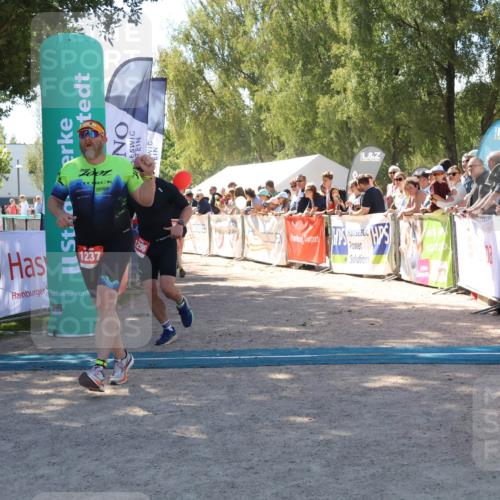 07.09.2025 - 19. Norderstedt Triathlon Zöllner http://msf.ph/oto/8783828 07.09.2025 13:06:23 Ziel 1237, 1260, 1296 meine-sportfotos.de