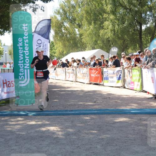 07.09.2025 - 19. Norderstedt Triathlon Zöllner http://msf.ph/oto/8783853 07.09.2025 13:06:26 Ziel 1237, 1260, 1296 meine-sportfotos.de