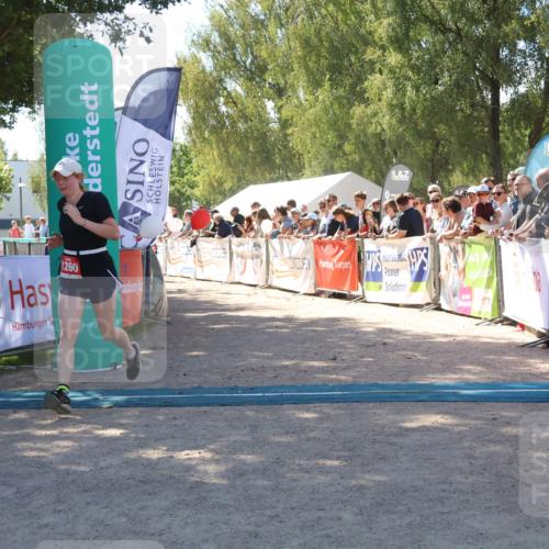 07.09.2025 - 19. Norderstedt Triathlon Zöllner http://msf.ph/oto/8783857 07.09.2025 13:06:26 Ziel 1237, 1260, 1296 meine-sportfotos.de