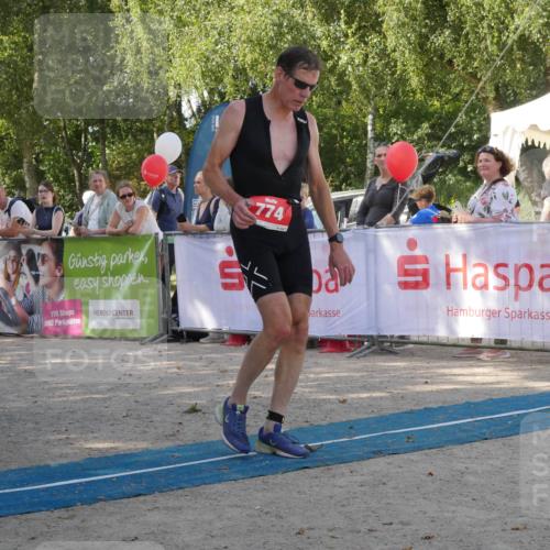 07.09.2025 - 19. Norderstedt Triathlon Zöllner http://msf.ph/oto/8783867 07.09.2025 12:02:05 Ziel 774, 1178 meine-sportfotos.de