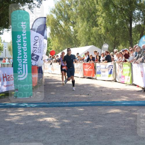 07.09.2025 - 19. Norderstedt Triathlon Zöllner http://msf.ph/oto/8783879 07.09.2025 13:06:31 Ziel 293, 811, 1260 meine-sportfotos.de