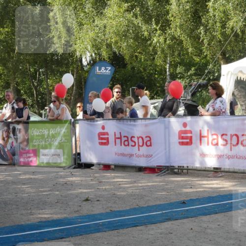 07.09.2025 - 19. Norderstedt Triathlon Zöllner http://msf.ph/oto/8783883 07.09.2025 12:03:06 Ziel 1194, 1207, 1341 meine-sportfotos.de