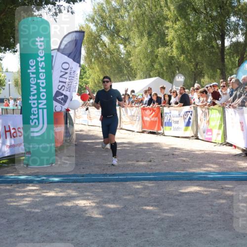 07.09.2025 - 19. Norderstedt Triathlon Zöllner http://msf.ph/oto/8783885 07.09.2025 13:06:31 Ziel 293, 811, 1260 meine-sportfotos.de
