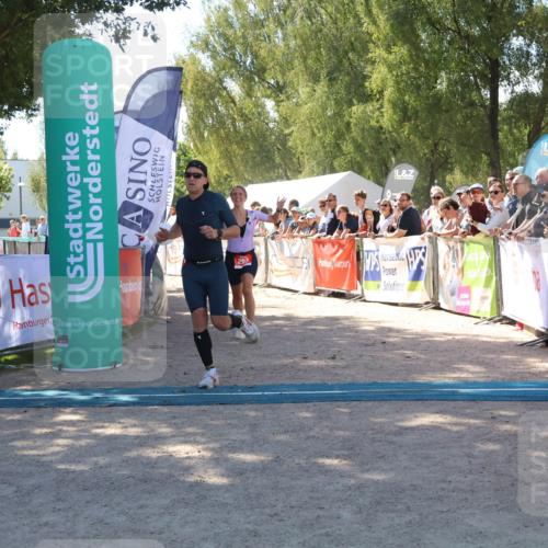 07.09.2025 - 19. Norderstedt Triathlon Zöllner http://msf.ph/oto/8783886 07.09.2025 13:06:32 Ziel 293, 811, 1260 meine-sportfotos.de