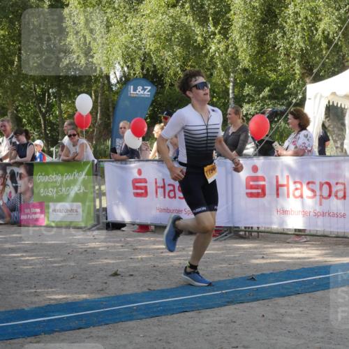 07.09.2025 - 19. Norderstedt Triathlon Zöllner http://msf.ph/oto/8783895 07.09.2025 12:03:07 Ziel 1194, 1207, 1341 meine-sportfotos.de