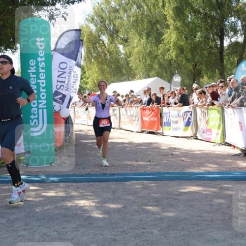 07.09.2025 - 19. Norderstedt Triathlon Zöllner http://msf.ph/oto/8783899 07.09.2025 13:06:33 Ziel 293, 811 meine-sportfotos.de