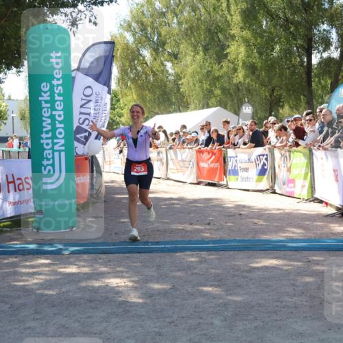 07.09.2025 - 19. Norderstedt Triathlon Zöllner http://msf.ph/oto/8783902 07.09.2025 13:06:33 Ziel 293, 811 meine-sportfotos.de