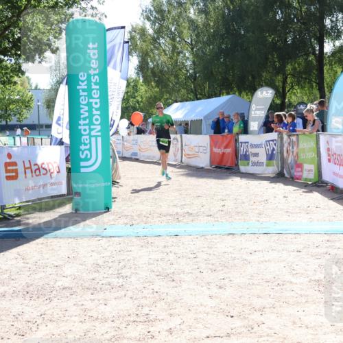 07.09.2025 - 19. Norderstedt Triathlon Zöllner http://msf.ph/oto/8783903 07.09.2025 15:16:36 Ziel 1015 meine-sportfotos.de