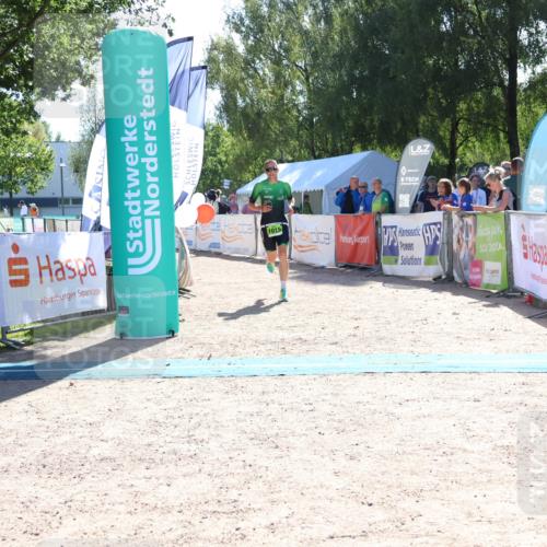 07.09.2025 - 19. Norderstedt Triathlon Zöllner http://msf.ph/oto/8783912 07.09.2025 15:16:36 Ziel 1015 meine-sportfotos.de