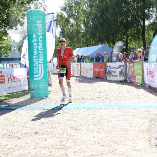 07.09.2025 - 19. Norderstedt Triathlon Zöllner http://msf.ph/oto/8783990 07.09.2025 15:16:54 Ziel 975 meine-sportfotos.de