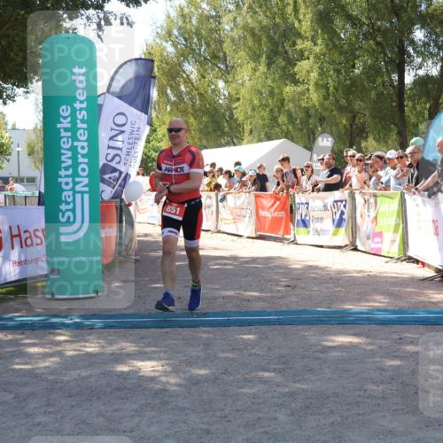 07.09.2025 - 19. Norderstedt Triathlon Zöllner http://msf.ph/oto/8783992 07.09.2025 13:07:22 Ziel 851 meine-sportfotos.de
