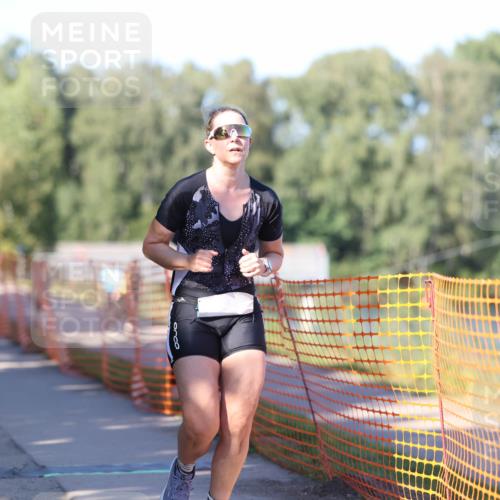 07.09.2025 - 19. Norderstedt Triathlon Michael Strokosch http://msf.ph/oto/8783993 07.09.2025 16:13:17 Laufen 526, 887, 927, 930, 1429, 1511 meine-sportfotos.de