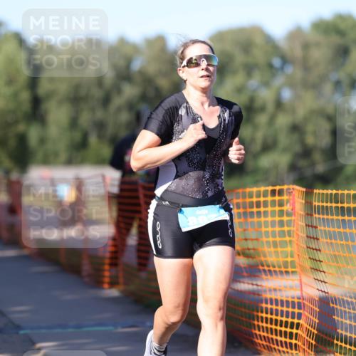 07.09.2025 - 19. Norderstedt Triathlon Michael Strokosch http://msf.ph/oto/8784004 07.09.2025 16:13:18 Laufen 526, 887, 1429, 1511 meine-sportfotos.de