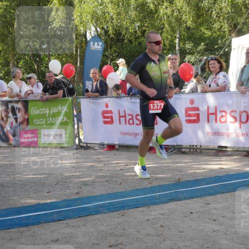 07.09.2025 - 19. Norderstedt Triathlon Zöllner http://msf.ph/oto/8784039 07.09.2025 12:06:10 Ziel 1377 meine-sportfotos.de