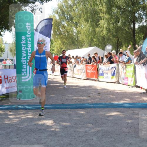 07.09.2025 - 19. Norderstedt Triathlon Zöllner http://msf.ph/oto/8784045 07.09.2025 13:07:48 Ziel 732, 1248 meine-sportfotos.de