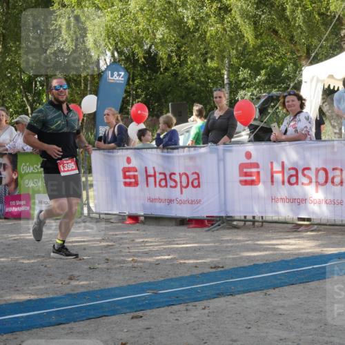 07.09.2025 - 19. Norderstedt Triathlon Zöllner http://msf.ph/oto/8784050 07.09.2025 12:07:08 Ziel 1395 meine-sportfotos.de
