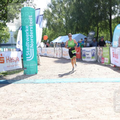 07.09.2025 - 19. Norderstedt Triathlon Zöllner http://msf.ph/oto/8784073 07.09.2025 15:18:25 Ziel 1007 meine-sportfotos.de