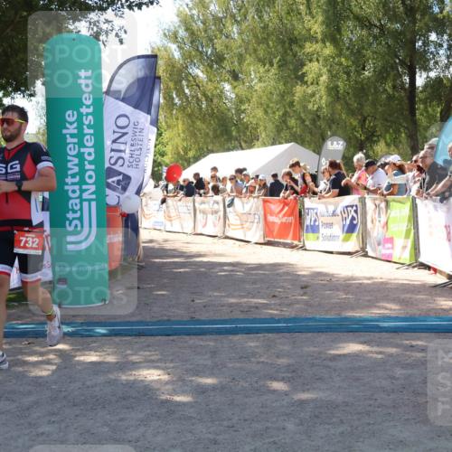 07.09.2025 - 19. Norderstedt Triathlon Zöllner http://msf.ph/oto/8784077 07.09.2025 13:07:50 Ziel 732, 1248 meine-sportfotos.de