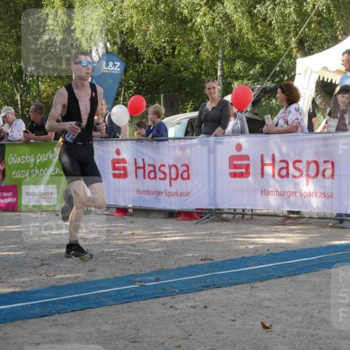 07.09.2025 - 19. Norderstedt Triathlon Zöllner http://msf.ph/oto/8784102 07.09.2025 12:07:48 Ziel 821, 1200, 1314 meine-sportfotos.de