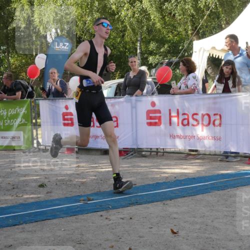 07.09.2025 - 19. Norderstedt Triathlon Zöllner http://msf.ph/oto/8784107 07.09.2025 12:07:48 Ziel 821, 1200, 1314 meine-sportfotos.de