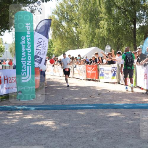 07.09.2025 - 19. Norderstedt Triathlon Zöllner http://msf.ph/oto/8784119 07.09.2025 13:08:00 Ziel 709, 788 meine-sportfotos.de