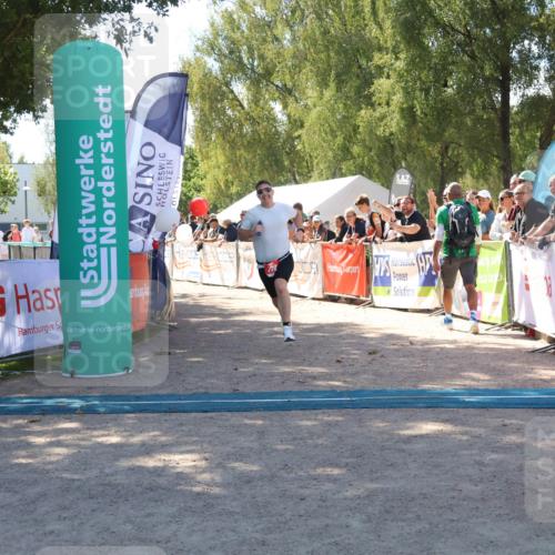 07.09.2025 - 19. Norderstedt Triathlon Zöllner http://msf.ph/oto/8784123 07.09.2025 13:08:01 Ziel 709, 788 meine-sportfotos.de