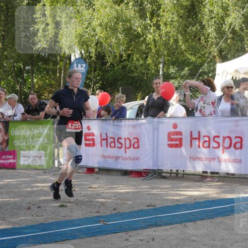 07.09.2025 - 19. Norderstedt Triathlon Zöllner http://msf.ph/oto/8784134 07.09.2025 12:08:19 Ziel 1257 meine-sportfotos.de